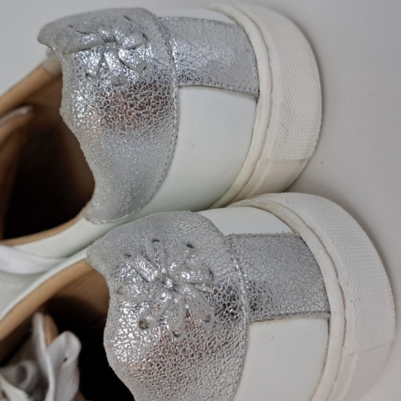 Elegant White and Silver Women's Sneakers - Picture 12 of 15